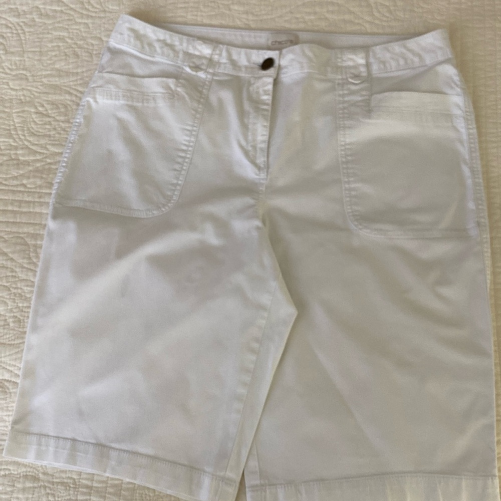 NWOT Chico’s 9” White Bermuda Shorts Size 2